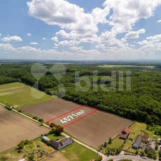 Prodej stavební parcely 4571 m² Kratonohy