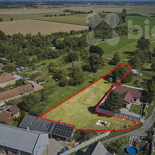 Prodej stavební parcely 1313 m&sup2; Zlobice