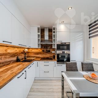 Prodej bytu 4+1 76 m² Ostrava, Jaromíra Matuška