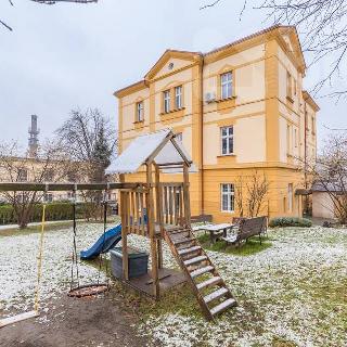 Prodej bytu 2+kk 77 m² Praha, Na Košince