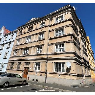 Prodej bytu 2+1 59 m² Cheb, Na Hradčanech