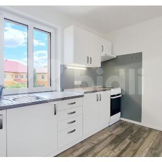 Pronájem bytu 2+kk 41 m² Klášterec nad Ohří, Husova