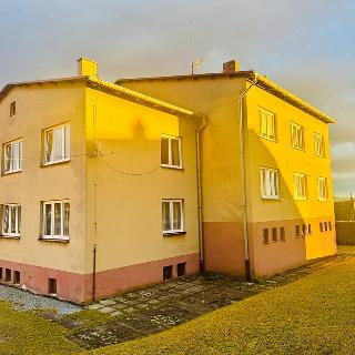 Pronájem bytu 3+1 73 m² Ločenice