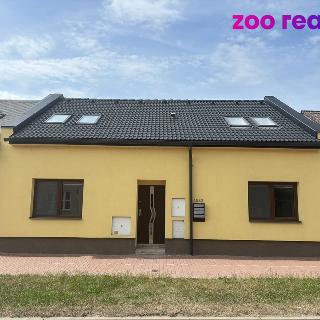 Pronájem bytu 2+kk 43 m² Uničov, Stromořadí