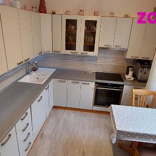 Prodej bytu 3+1 74 m² Dírná, 