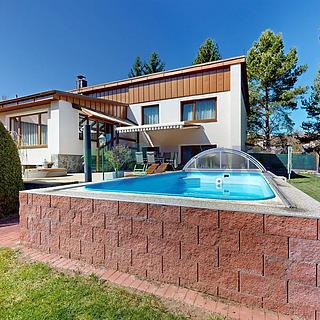Prodej rodinného domu 253 m&sup2; Dubno
