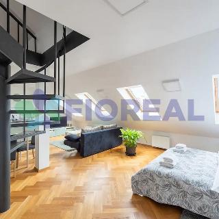 Prodej bytu 1+kk a garsoniéry 69 m² Praha, Chodská