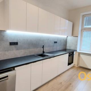 Pronájem bytu 2+1 75 m² Ostrava