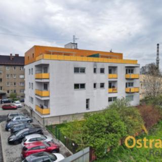 Pronájem parkovacího místa 16 m² Frýdek-Místek, Malý Koloredov