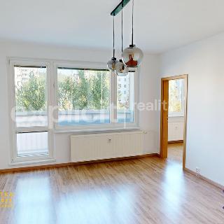 Pronájem bytu 3+1 81 m² Zlín, Podlesí III