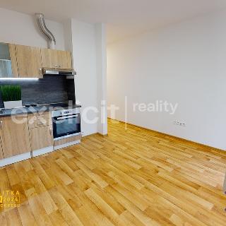 Pronájem bytu 1+kk a garsoniéry 28 m² Zlín, Lorencova