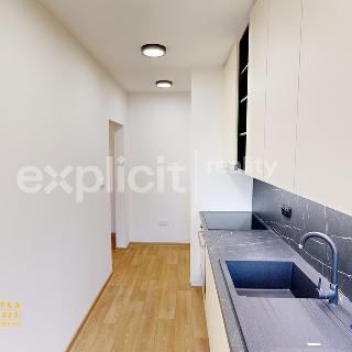 Pronájem bytu 2+1 58 m² Holešov, Novosady