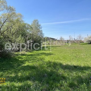 Prodej stavební parcely 3 618 m² Živanice, 