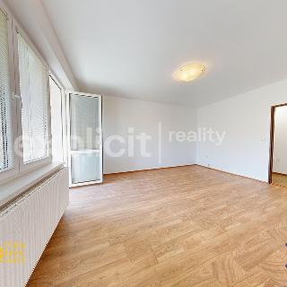 Pronájem bytu 3+1 65 m² Zlín, Tyršova