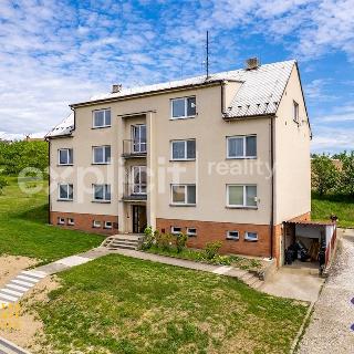 Prodej bytu 3+1 105 m² Velký Ořechov, 