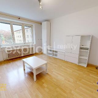 Pronájem bytu 2+1 52 m² Zlín, Podvesná IV