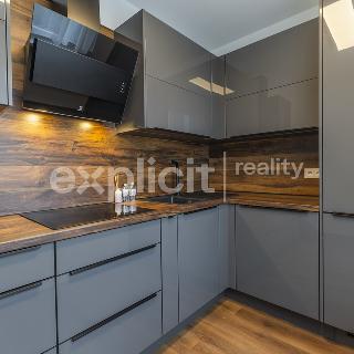 Pronájem bytu 2+1 51 m² Otrokovice, Tylova