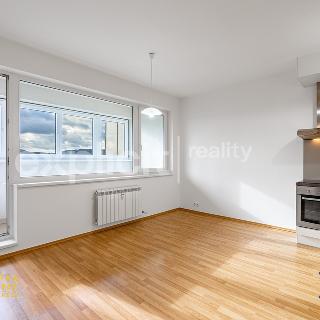 Pronájem bytu 2+kk 52 m² Zlín, Podlesí II