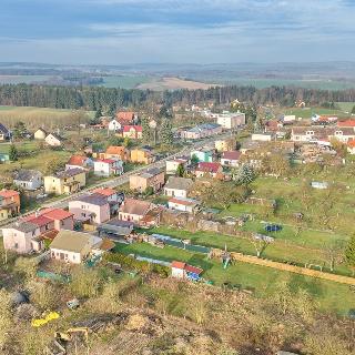 Prodej komerčního pozemku 19 681 m² Lipová