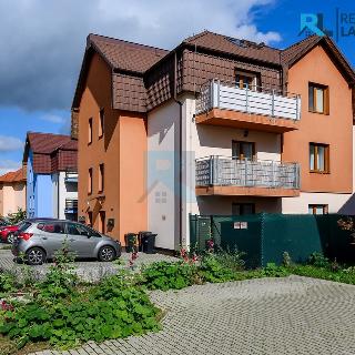 Prodej bytu 3+kk 132 m² Králův Dvůr, Na Lucberku