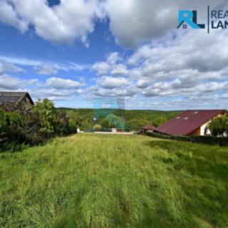 Prodej stavební parcely 972 m&sup2; Otročiněves