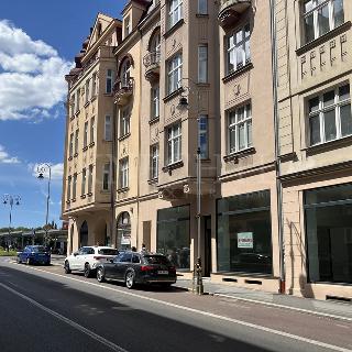 Pronájem obchodu 145 m² Karlovy Vary, Varšavská