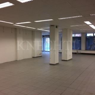 Prodej obchodu 1 000 m² Karlovy Vary, Sokolovská