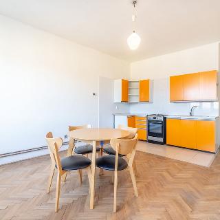 Prodej bytu 2+kk 48 m² Praha, Michelská