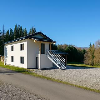 Prodej rodinného domu 200 m&sup2; Návsí