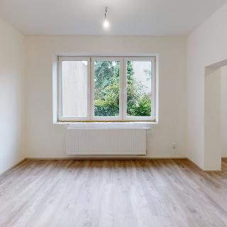 Prodej bytu 2+kk 54 m² Hodonín, Legionářů