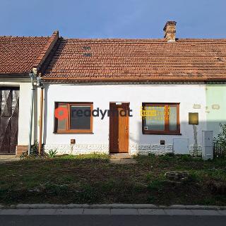 Prodej rodinného domu 75 m² Bzenec, Veselská