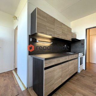 Pronájem bytu 2+1 50 m² Hodonín, Sídlištní