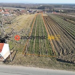 Prodej stavební parcely 2052 m&sup2; Týnec