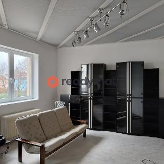 Pronájem bytu 4+1 130 m² Hodonín, Dobrovolského