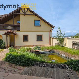 Prodej rodinného domu 236 m&sup2; Domanín