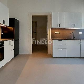 Pronájem bytu 3+1 90 m² Praha, Elišky Peškové