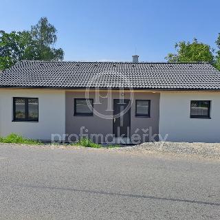 Prodej rodinného domu 90 m² Karle, 