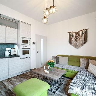 Prodej bytu 3+kk 61 m² Znojmo, Smutného