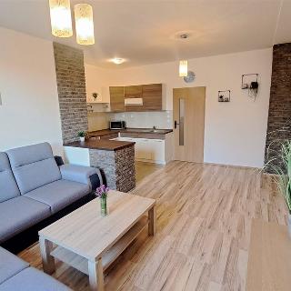 Pronájem bytu 2+kk 55 m² Znojmo, Cihlářská