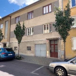 Prodej bytu 4+1 96 m² Znojmo, Fibichova