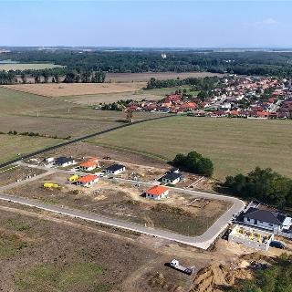 Prodej stavební parcely 805 m² Práče