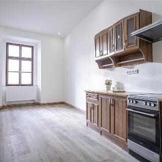 Pronájem bytu 2+1 77 m² Znojmo, Obroková