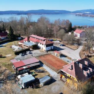 Pronájem rodinného domu 365 m² Frymburk