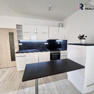 Pronájem bytu 1+kk, garsoniery 35 m² Brno