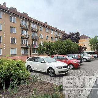 Prodej bytu 2+1 50 m² Lysá nad Labem, Sídliště