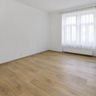 Pronájem bytu 2+kk 50 m² Praha Bubeneč, Korunovační