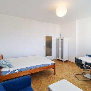 Pronájem bytu 1+1 30 m² Praha, Na Klikovce