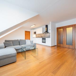 Prodej bytu 3+kk 108 m² Praha, Přípotoční