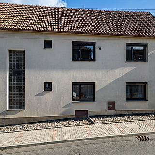 Prodej rodinného domu 216 m&sup2; Hostouň