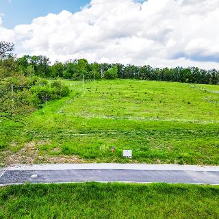 Prodej stavební parcely 1284 m² Svinařov